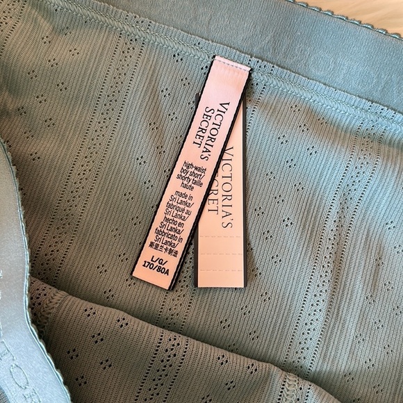 Pink Victoria’s Secret Panties - Picture 4 of 6